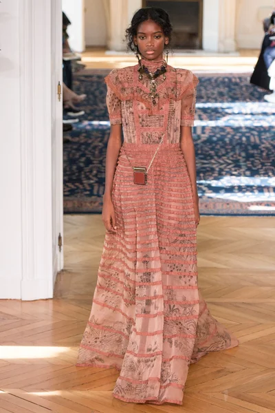 Look 53